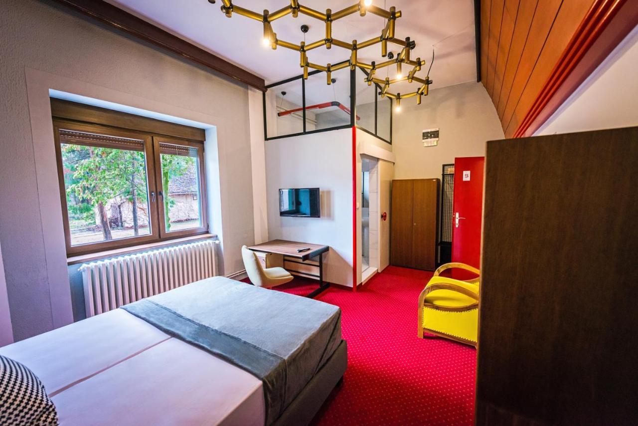 Pb Urban Garden Stay With Secured Parking Sremska Mitrovica Zewnętrze zdjęcie